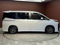 2025 Toyota Voxy