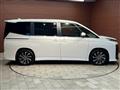 2025 Toyota Voxy
