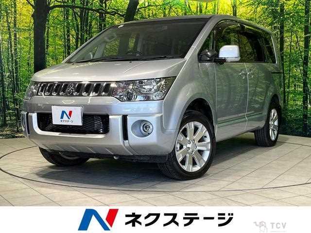 2014 Mitsubishi Delica D5