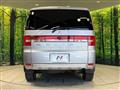 2014 Mitsubishi Delica D5