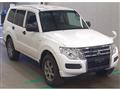 2017 Mitsubishi Pajero