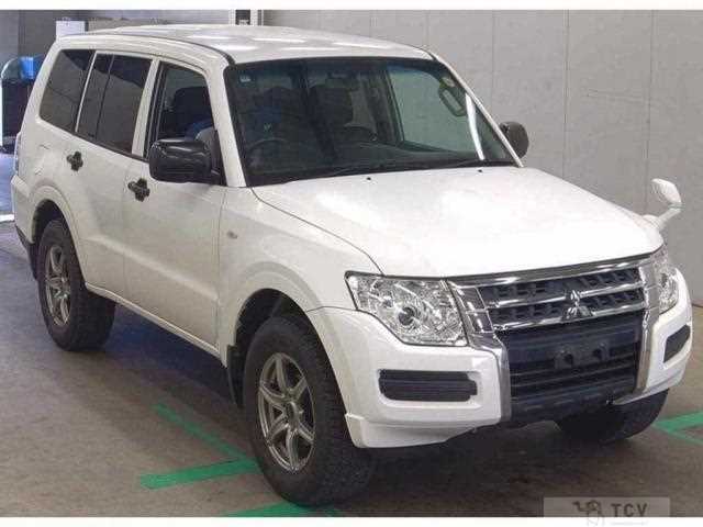2017 Mitsubishi Pajero