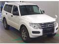 2017 Mitsubishi Pajero