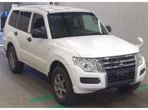 2017 Mitsubishi Pajero