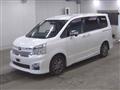 2013 Toyota Voxy