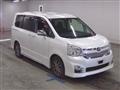 2013 Toyota Voxy