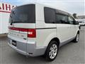 2013 Mitsubishi Delica D5