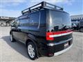 2015 Mitsubishi Delica D5