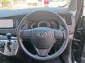 2013 Toyota Isis