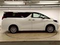 2020 Toyota Alphard Hybrid
