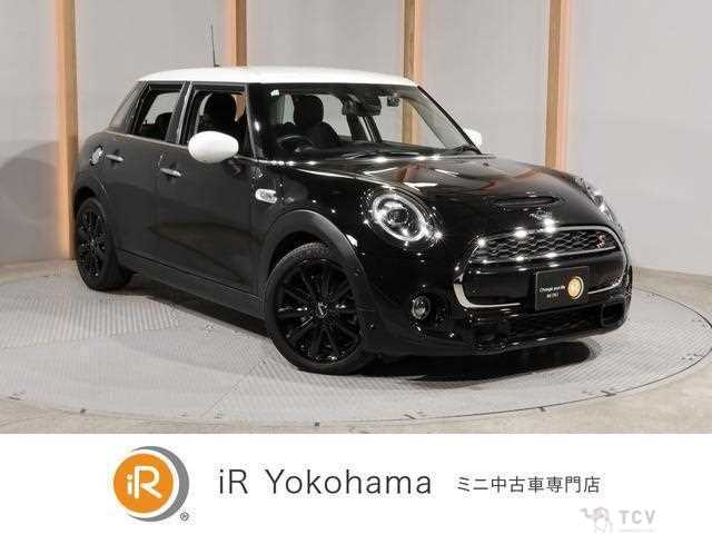 2021 BMW MINI