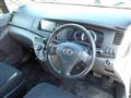 2010 Toyota Isis