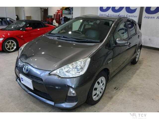 2013 Toyota AQUA
