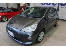 2013 Toyota AQUA