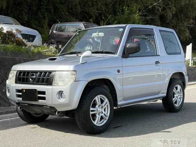 2010 Nissan KIX