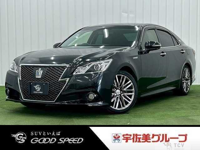 2013 Toyota Crown Hybrid