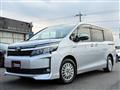 2016 Toyota Voxy