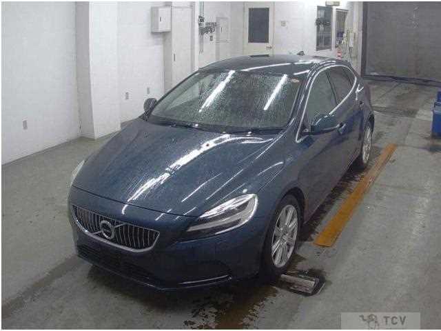 2017 Volvo V40