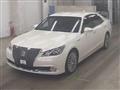 2015 Toyota Crown Majesta