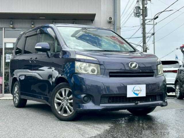 2007 Toyota Voxy