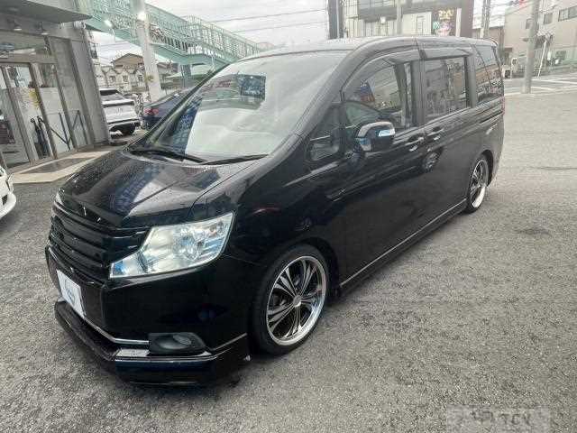 2013 Honda Step WGN