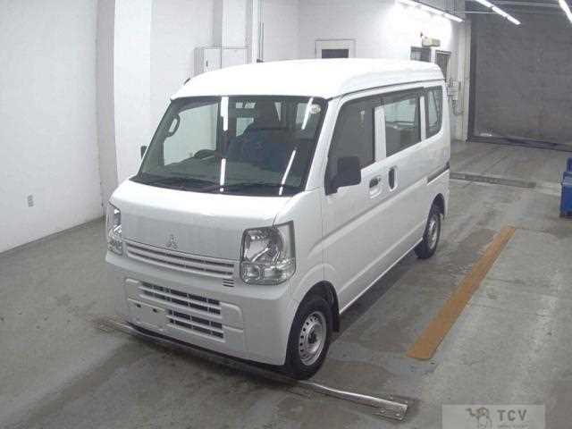 2016 Mitsubishi Minicab Van