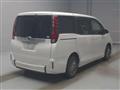 2014 Toyota Noah