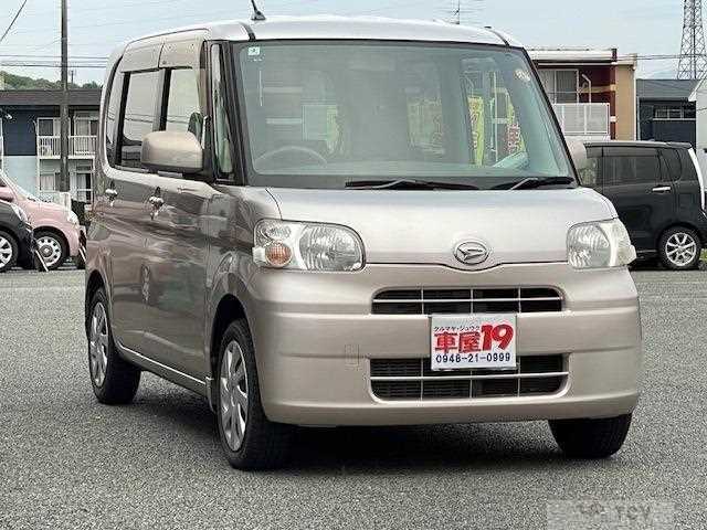 2012 Daihatsu Tanto