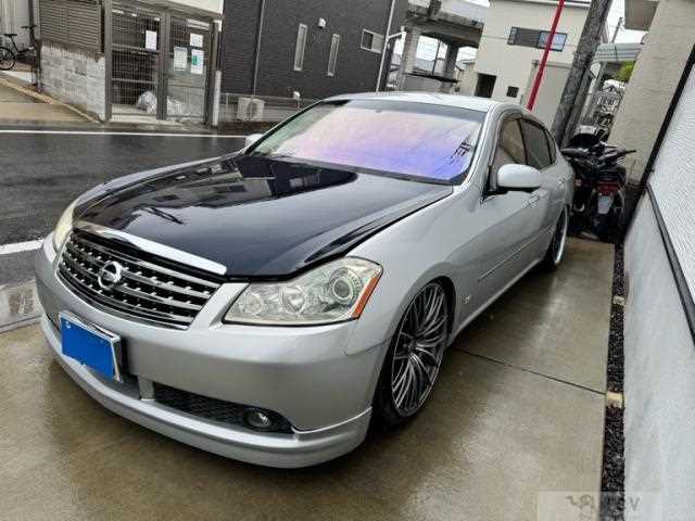 2004 Nissan Fuga
