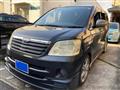 2004 Toyota Noah