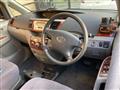2004 Toyota Noah