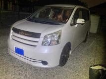 2010 Toyota Noah