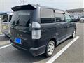 2005 Toyota Voxy