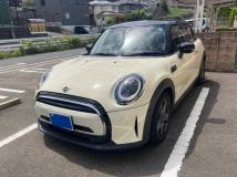 2022 BMW MINI