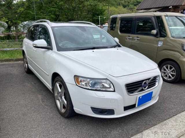 2011 Volvo V50