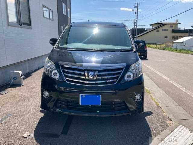 2013 Toyota Alphard G