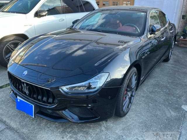 2018 Maserati Ghibli
