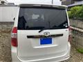 2007 Toyota Noah