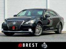 2013 Toyota Crown Majesta