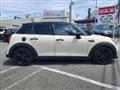 2022 BMW MINI