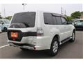 2015 Mitsubishi Pajero