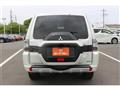 2015 Mitsubishi Pajero
