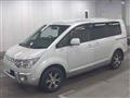 2017 Mitsubishi Delica D5