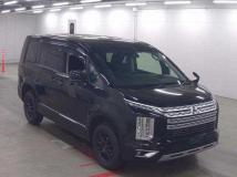 2019 Mitsubishi Delica D5