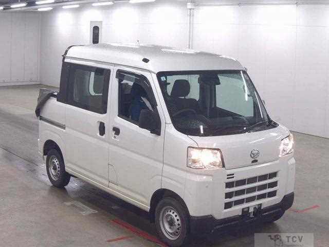 2022 Daihatsu Hijet Cargo