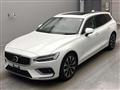 2022 Volvo V60