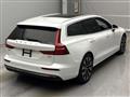 2022 Volvo V60