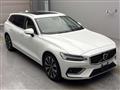 2022 Volvo V60