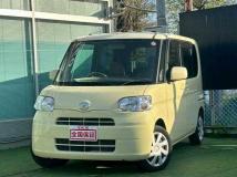 2011 Daihatsu Tanto