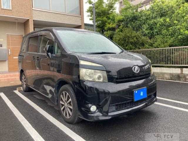 2007 Toyota Voxy